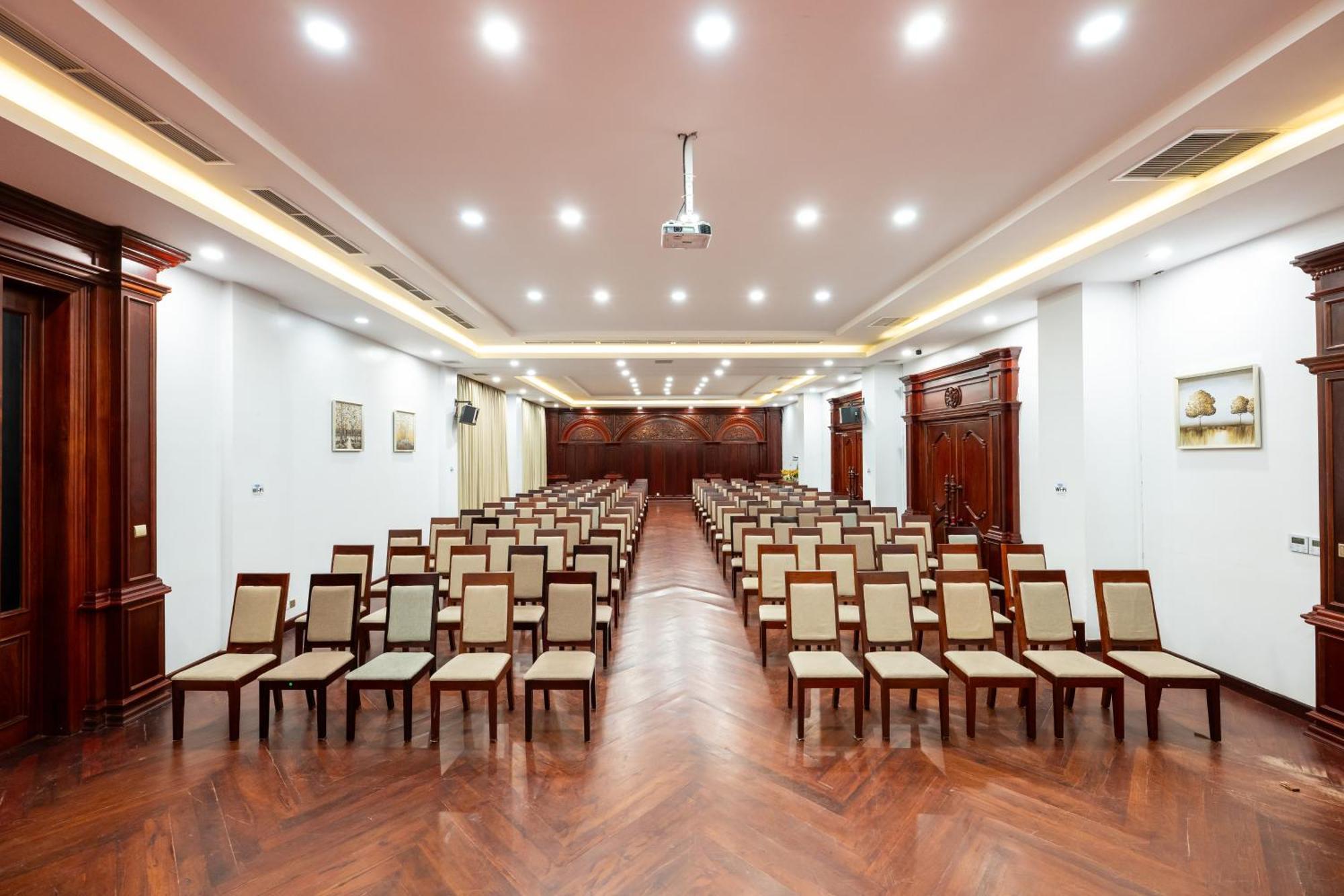 Lbn Asian Hotel Kampong Cham Exterior photo